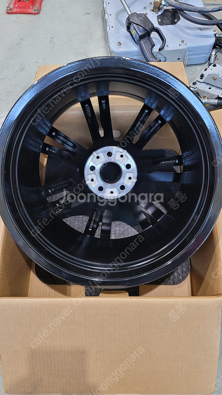 BMW F90 M5 706M 20인치 순정휠 무기스(신...--1