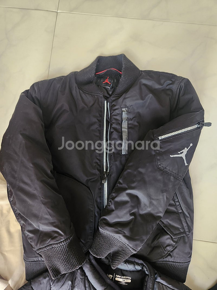 남아 옷 빈폴패딩 덕다운점퍼 조던점퍼 뉴발란스 경량패딩 바람막이 블루독상하복세트 (110~120사이즈)일괄 택포--3