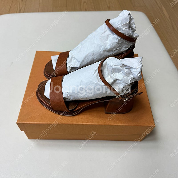TODS 토즈 샌들 230-235--1