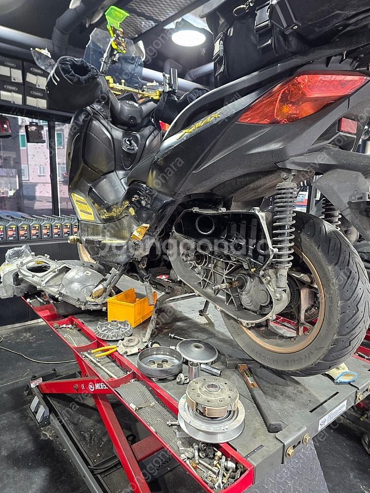 Xmax300 21년식 금장배달풀튜닝 아크라 묻따310--2