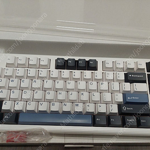 AULA 독거미 F87 PRO 황축 키보드 판매