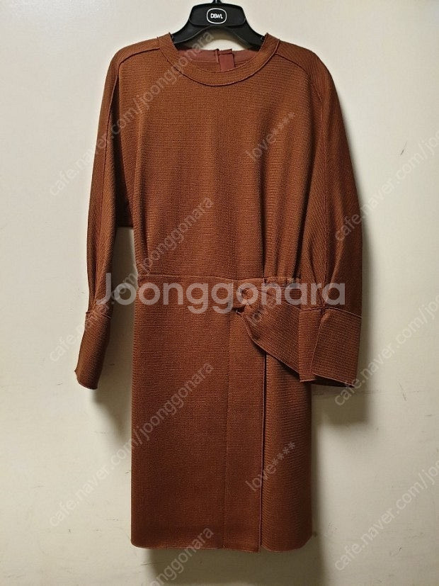 택포)듀엘 허리 포인트 니트 원피스--0