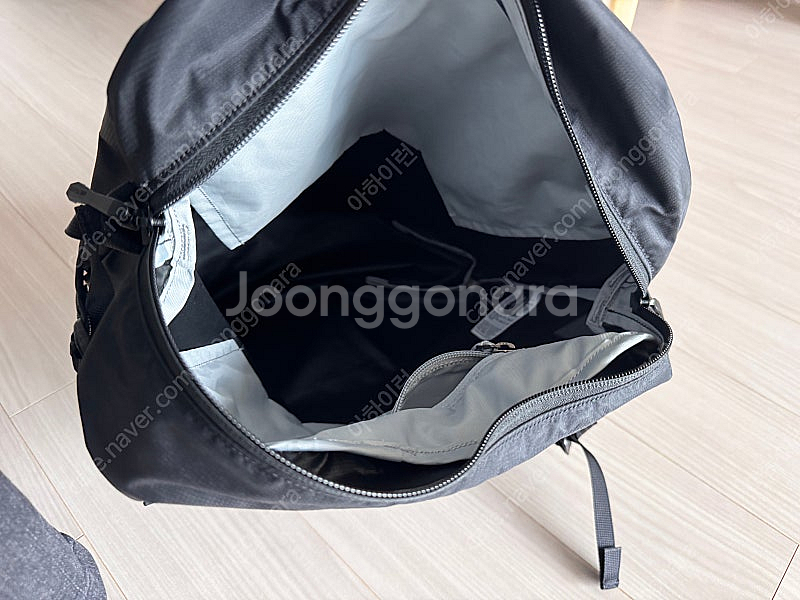 택포)아크테릭스 헬리아드 12 토트백 블랙--3