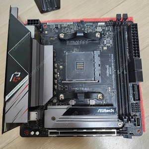 asrock b550 phantom gaming itx (애즈락 b550 팬텀 itx 메인보드) 를 판매합니다