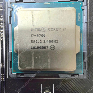 cpu i7 6700 / 삼성램 ddr4 2133 16g(8g*2) 팝니다.