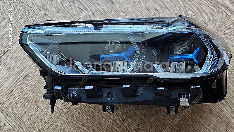 BMW X5('21년식) 레이져라이트 판매(운전석측)--0