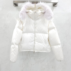 [럭스유] 00 / 몽클레어 화이트 FLAINE 로고 다운 패딩