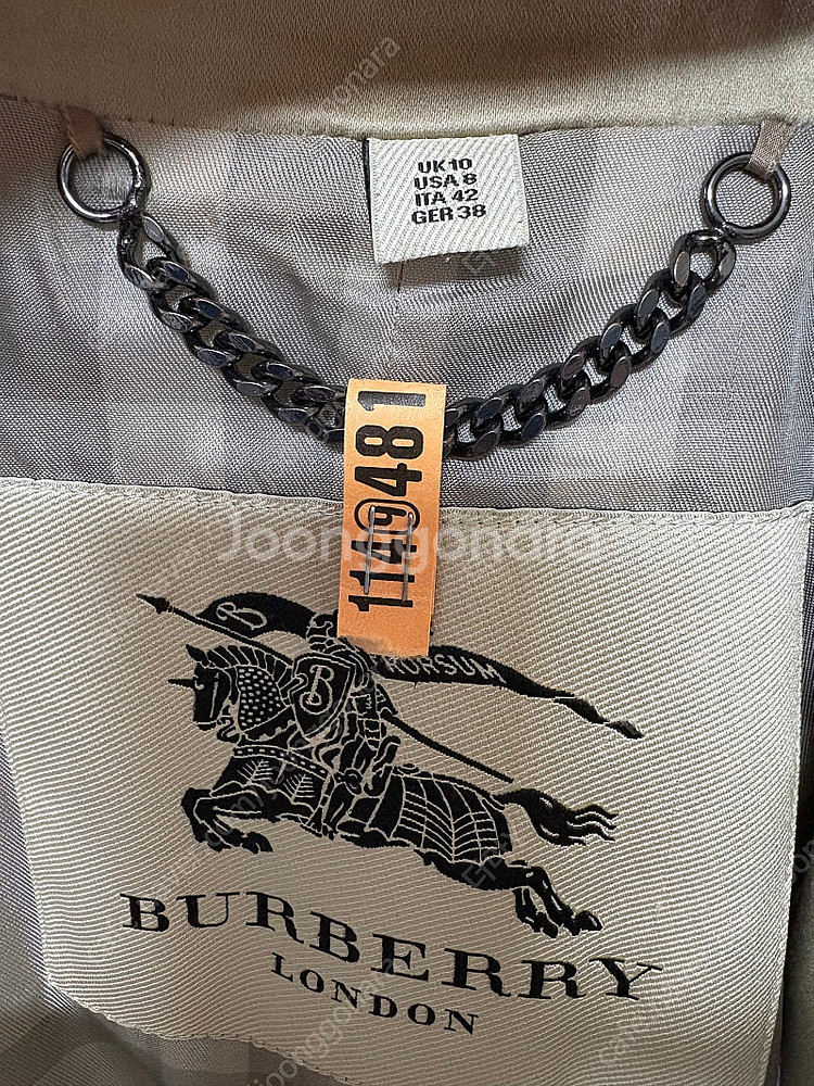 버버리 트렌치코트--8