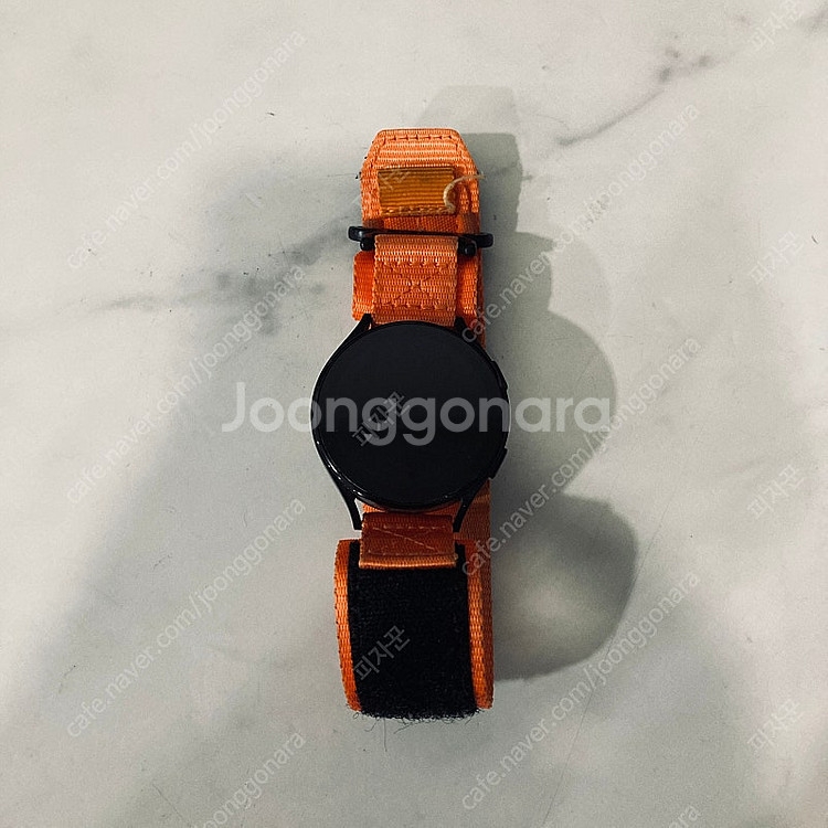 갤럭시 워치5 블랙 44mm 액정S급! 7만원 판매합니...--1