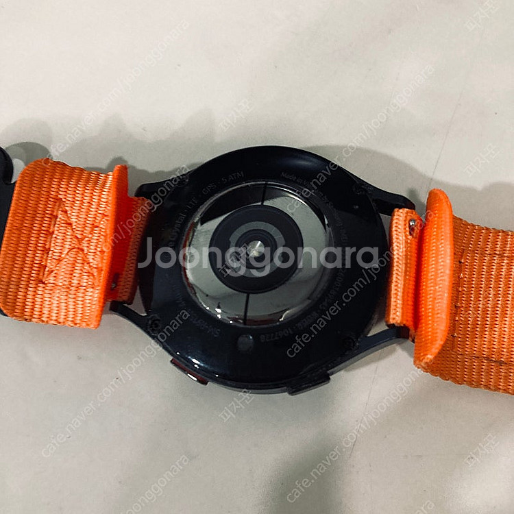 갤럭시 워치5 블랙 44mm 액정S급! 7만원 판매합니...--2