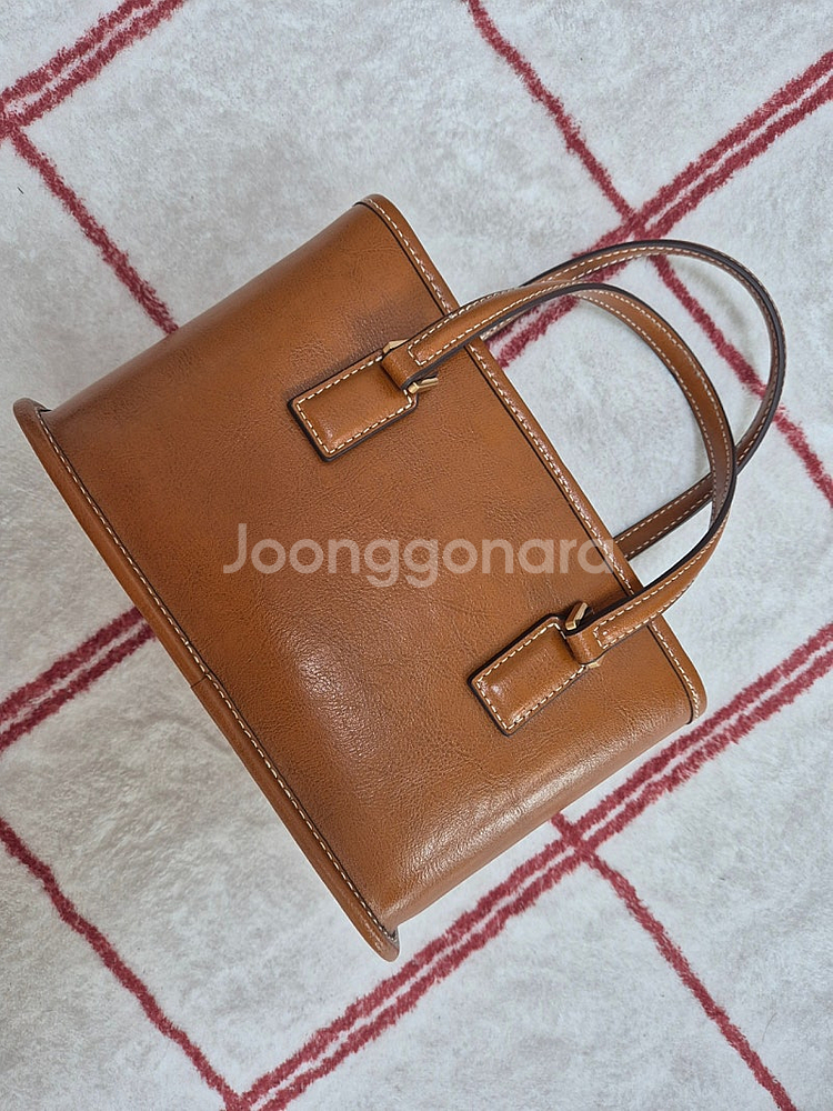 폴뉴아 미니 버로우백 스티치 카멜색상 MINI BOROUGH BAG - STITCH--0