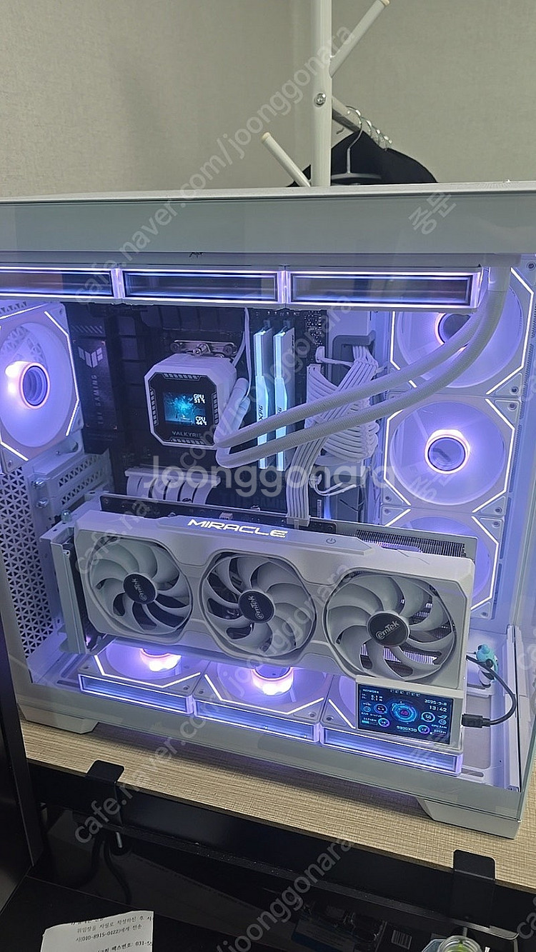 고사양 본체 팝니다 9800X3D 4080super--0