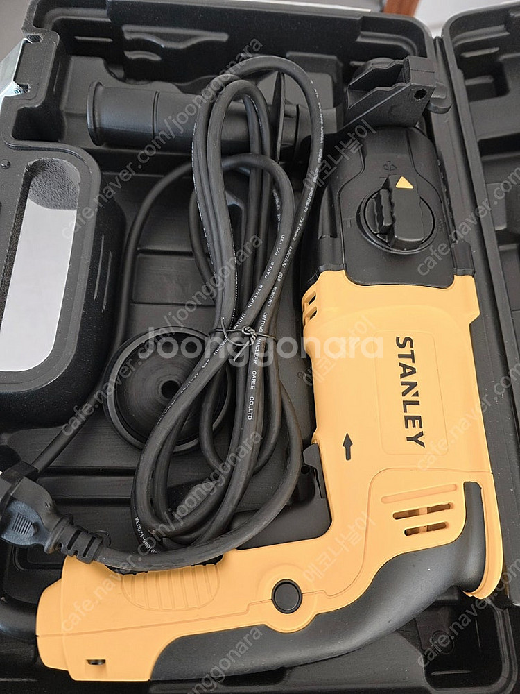 스탠리로터리햄머SHR263K 800W--3