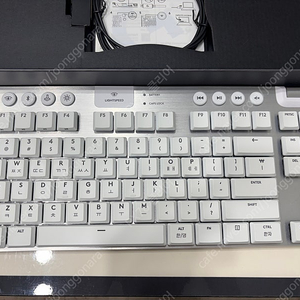 로지텍 G913 TKL 화이트 택타일(갈축)