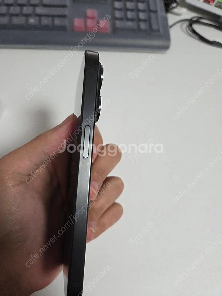 아이폰 15 프로 pro 256기가 블랙 + 에플케어플러스 팝니다--1