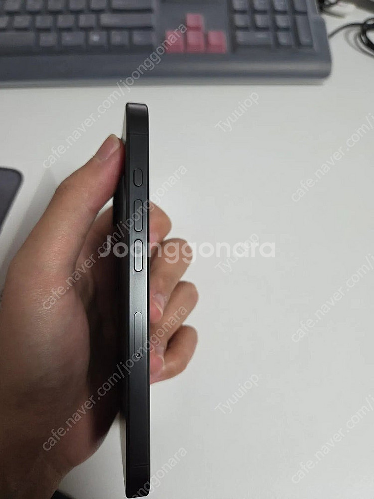 아이폰 15 프로 pro 256기가 블랙 + 에플케어플러스 팝니다--2