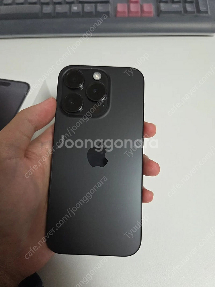 아이폰 15 프로 pro 256기가 블랙 + 에플케어플러스 팝니다--5