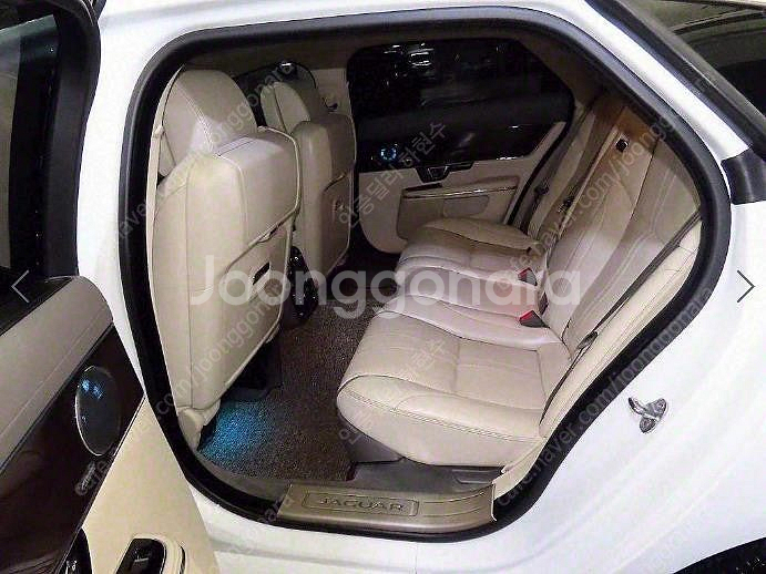 @16년식 XJ(8세대) 3.0D LWB 프리미엄 럭셔...--7