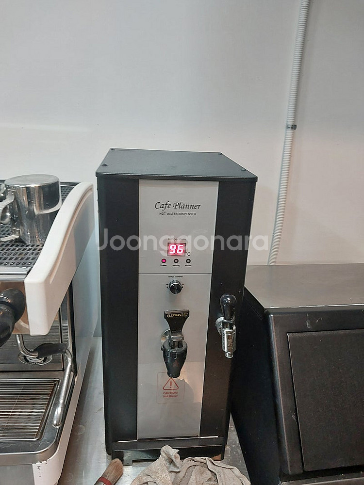 훼마 카페 커피머신 안핀그라인더 제빙기 온수기 토탈판매--3