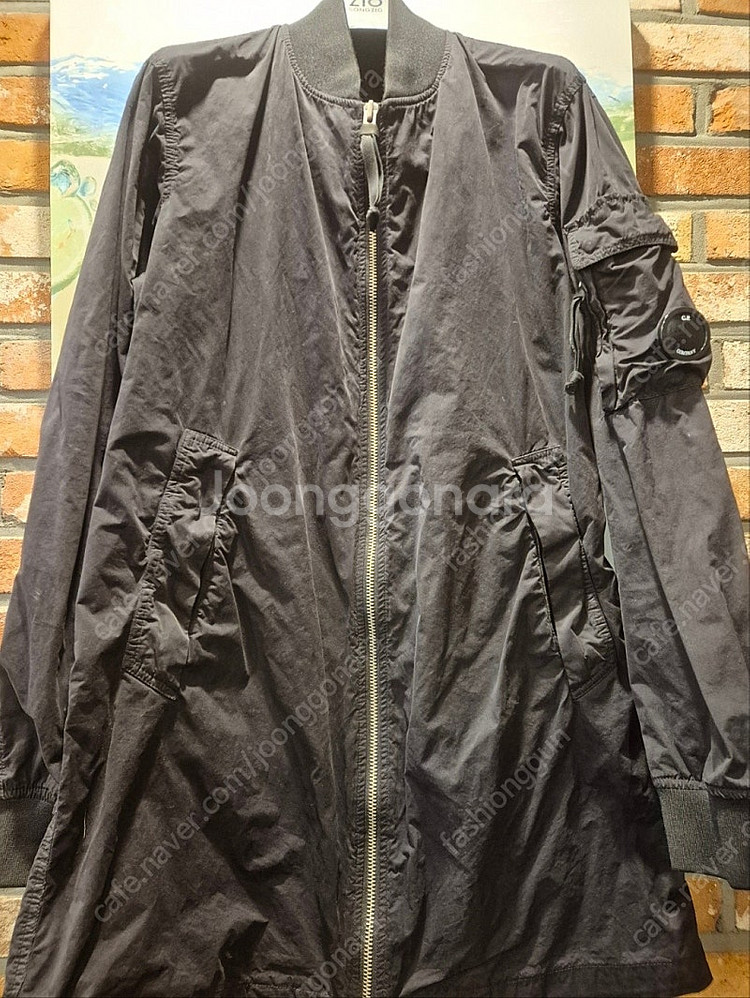 급처 CP컴퍼니 씨피 렌즈와펜 하프 롱 나일론 자켓 105--0