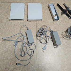 wii 본체 및 부속품들 판매