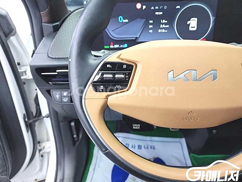 [기아]EV6 롱레인지 AWD 어스 2023 년 중고차◆전액할부◆중고리스◆여유자금◆--7