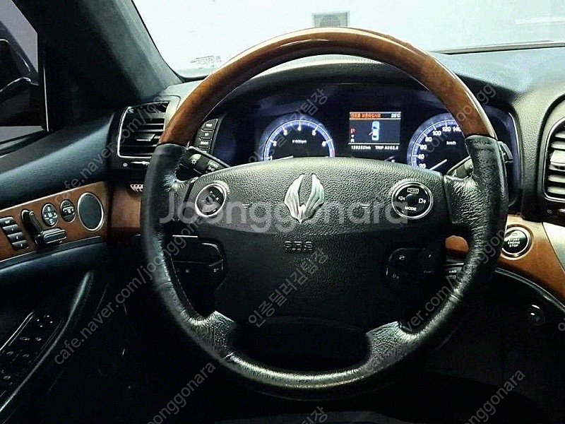 KG모빌리티(쌍용) 뉴체어맨W 가솔린 4WD CW600...--8