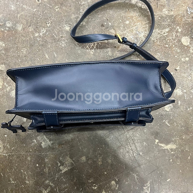 해지스 크로스백 사첼 가방 메신져백 mcm 빈폴 메트로시티 닥스 코치--4