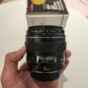 캐논 EF 85mm F1.8 렌즈 (애기만두) 팝니다.