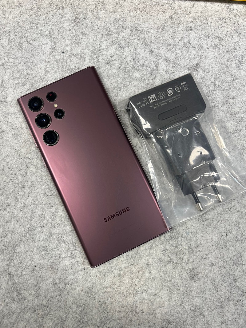 갤럭시S22울트라 버건디 256G 23년1월개통 가성비...--0