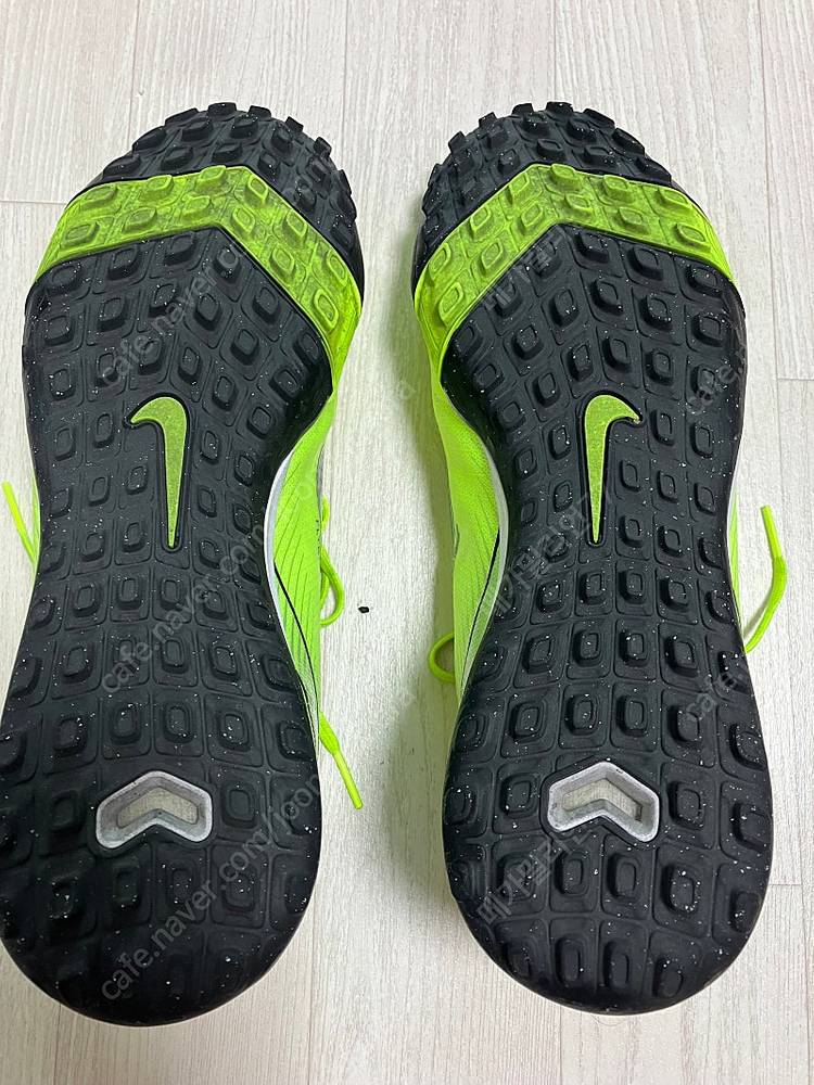 나이키 머큐리얼 베이퍼16 프로 tf 풋살화 280 판매합니다.--2