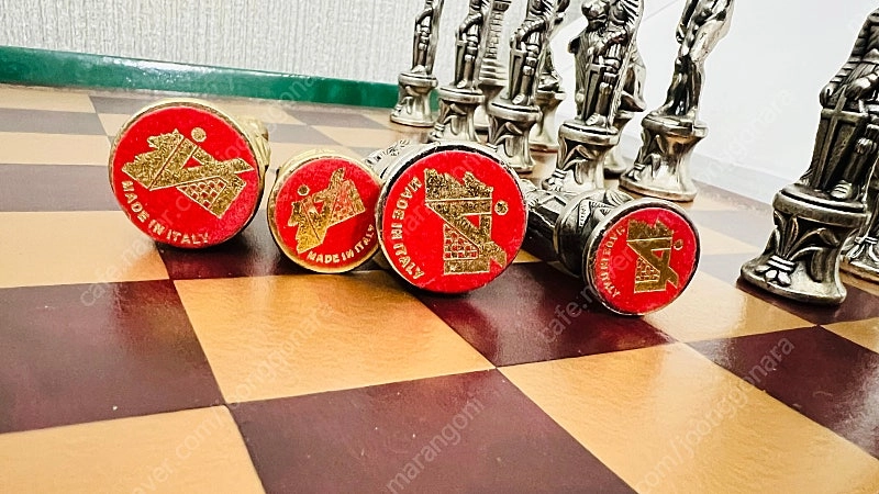 [미사용] 이탈리아 가죽(레더) 체스판 + 이탈리아 메탈 체스말 세트 All Made in Italy 이미지