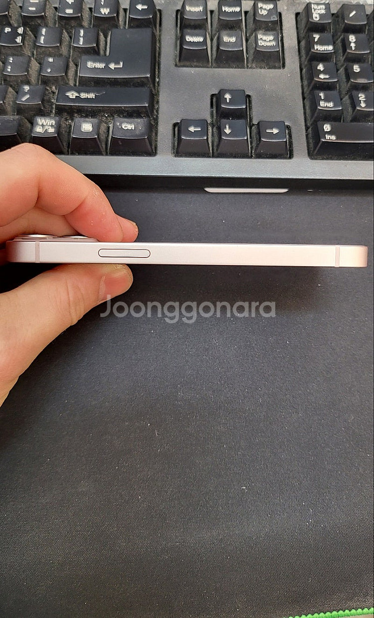 아이폰13미니 핑크 128GB 상태좋은중고32만팝니다.--4