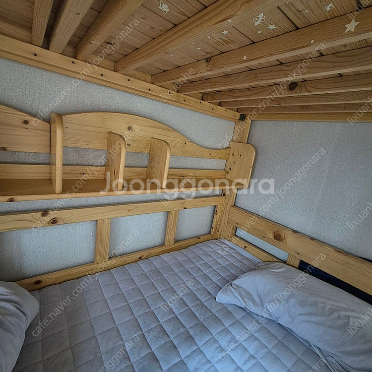 에보니아 2층침대 팔아요--1