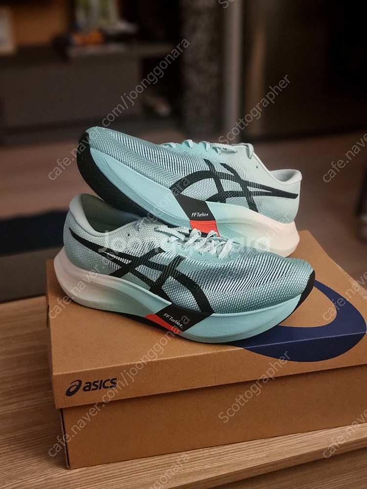 메타스피드 엣지 민트색 290사이즈 미개봉--0