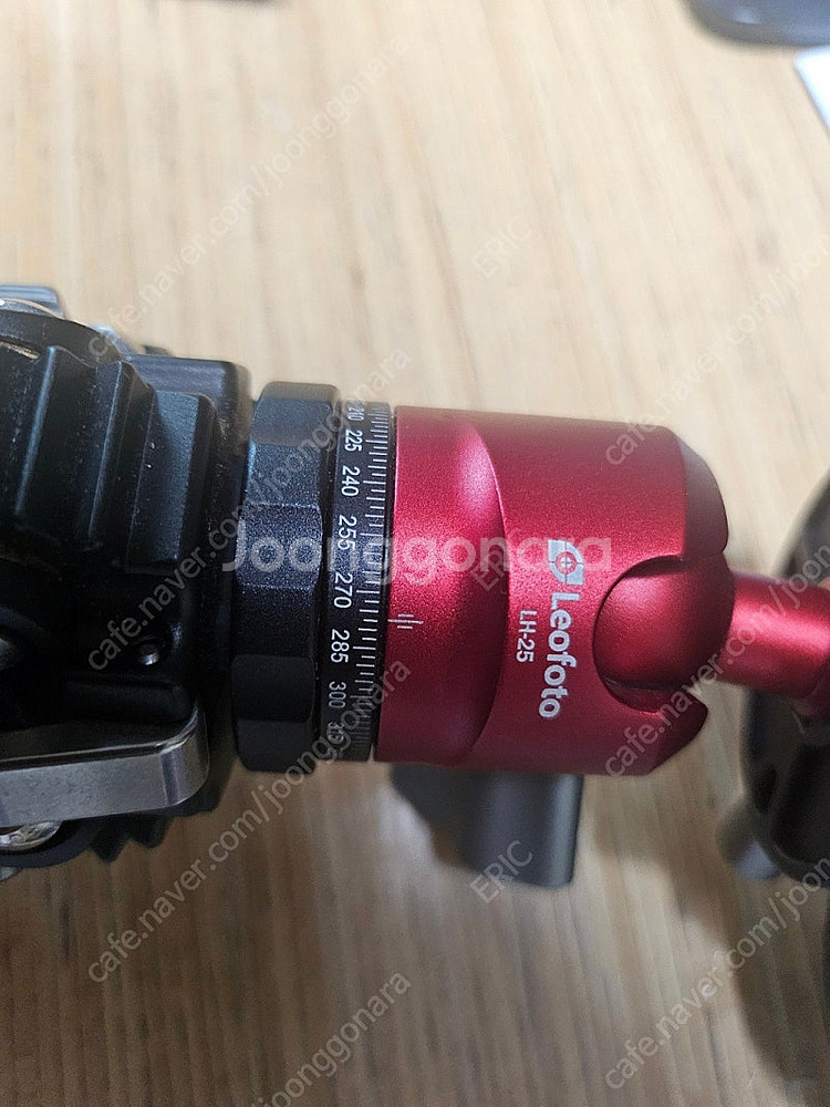 레오포토 미스터Y LY-224C+LH-25R 카본 삼각대--3