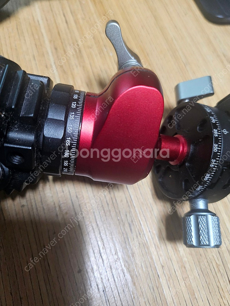 레오포토 미스터Y LY-224C+LH-25R 카본 삼각대--4