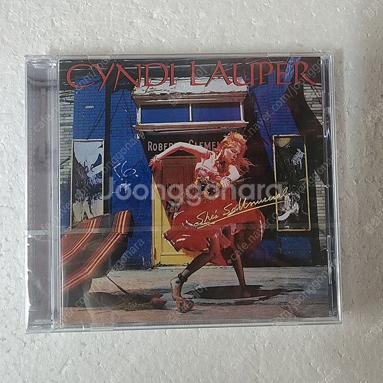 신디로퍼 Cyndi Lauper - She's So U...--0