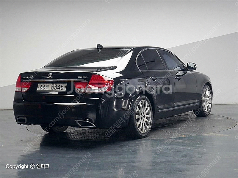 KG모빌리티(쌍용) 뉴체어맨W 가솔린 2WD CW700...--2