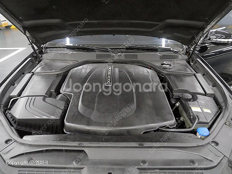KG모빌리티(쌍용) 뉴체어맨W 가솔린 2WD CW700...--4