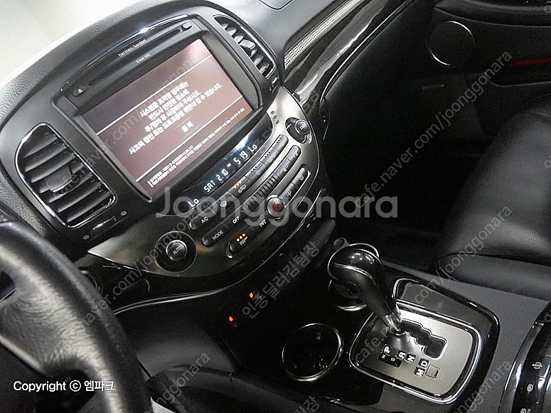 KG모빌리티(쌍용) 뉴체어맨W 가솔린 2WD CW700...--8