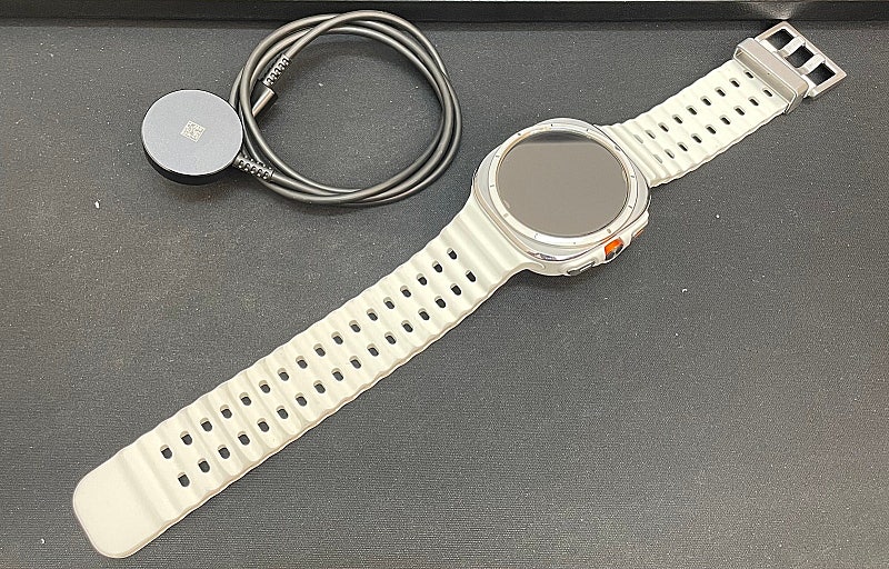 갤럭시워치7울트라 47mm LTE 화이트 상태좋은 중고...--0