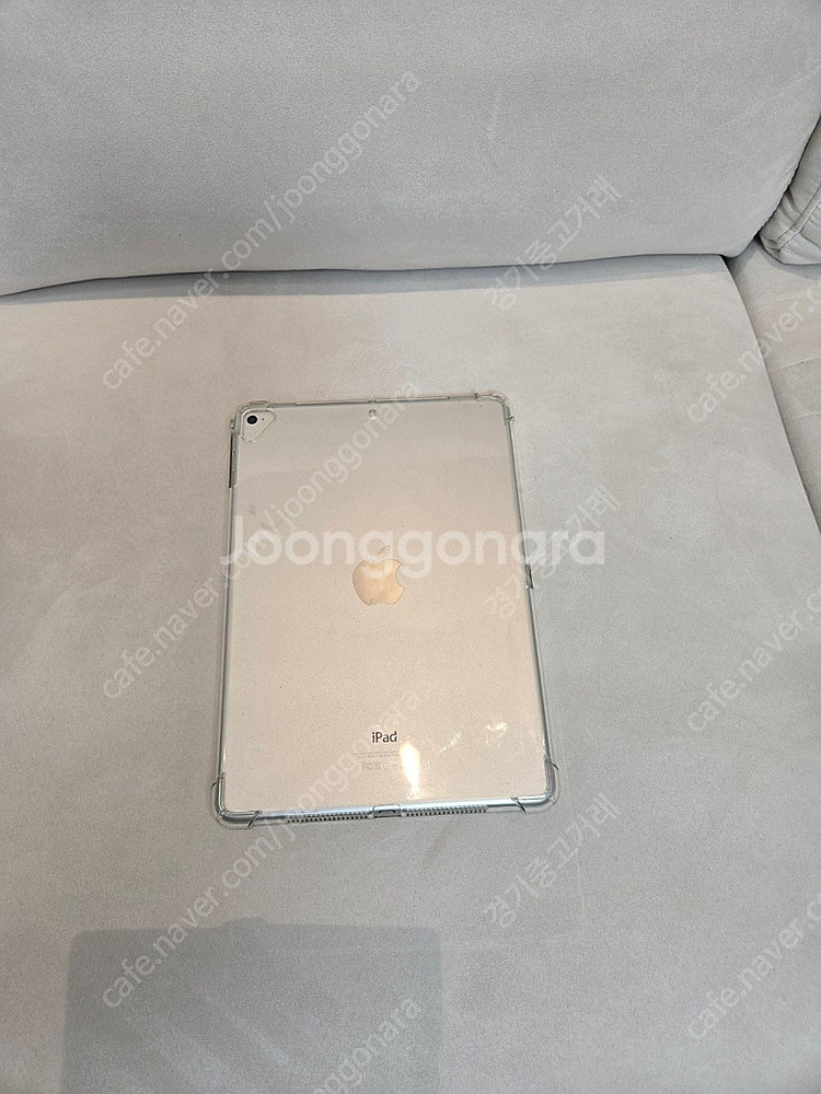 아이패드에어2 WiFl 16GB 판매합니다.--4