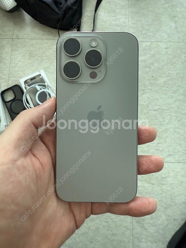 아이폰 15 프로 1tb 네츄럴 티타늄 s급 150만--1