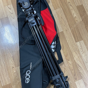 신형 셔틀러 에이스 M GS Mk II 1002M 삼각대 판매합니다