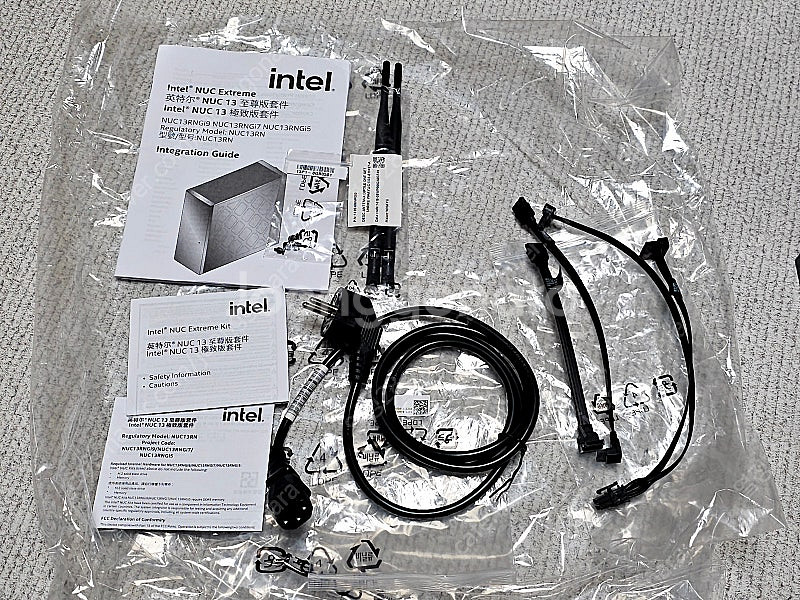 인텔 NUC Extreme Kit NUC13RNGI7 ...--7