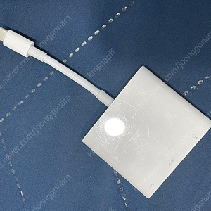 애플 정품 usb-c 디지털 av 멀티 어댑터 팝니다