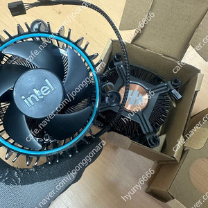 인텔 고급형 정품 쿨러 LGA 1700 소켓 공랭 쿨러 판매 합니다. (인천서울)
