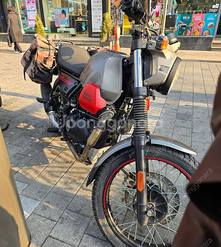23년식 로얄엔필드 스크램 411 판매합니다~!--1