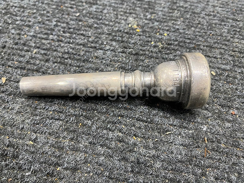 YTR-1335 트럼펫(피스2개)을 판매 또는 소프라노...--3